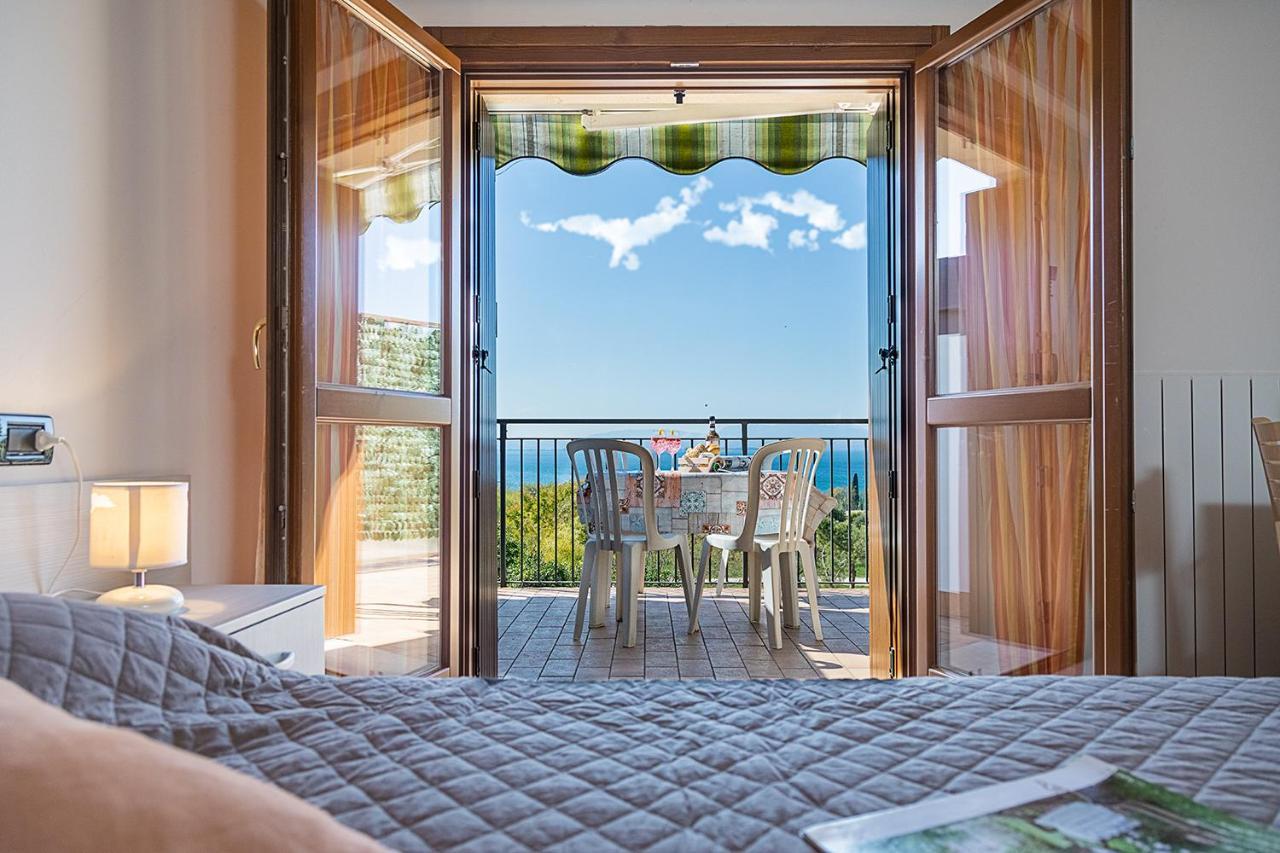 Apartments Eden - Regarda Travel Lazise Buitenkant foto